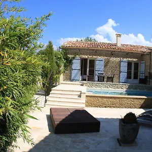 les-pres-de-gordes.fr-provencehotel.com/
